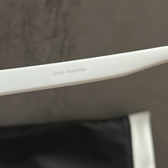 Quay Australia mirrored Rhymes Sunglasses - Picture 8 of 12